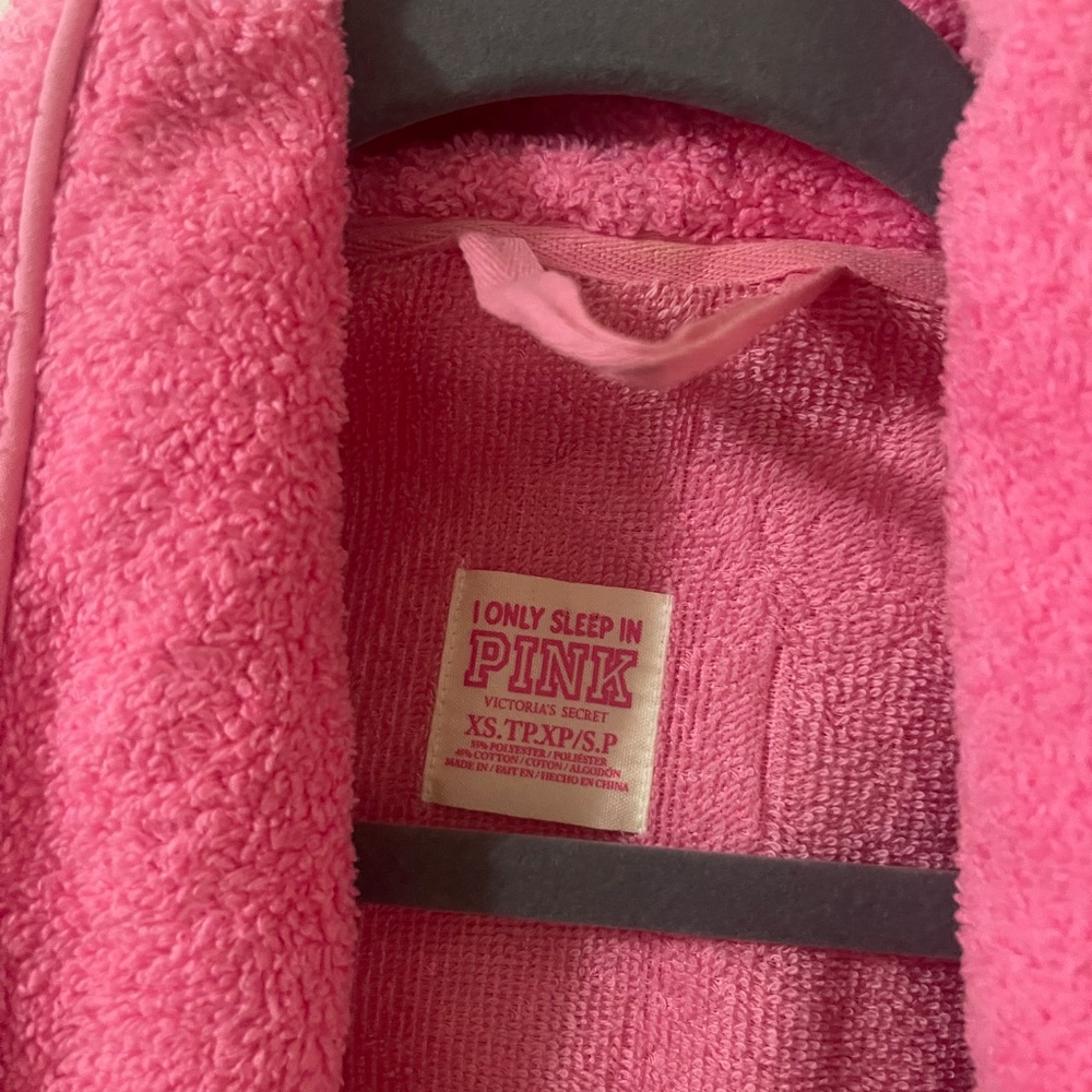 VS PINK Robe Size XS - Picture 3 of 6